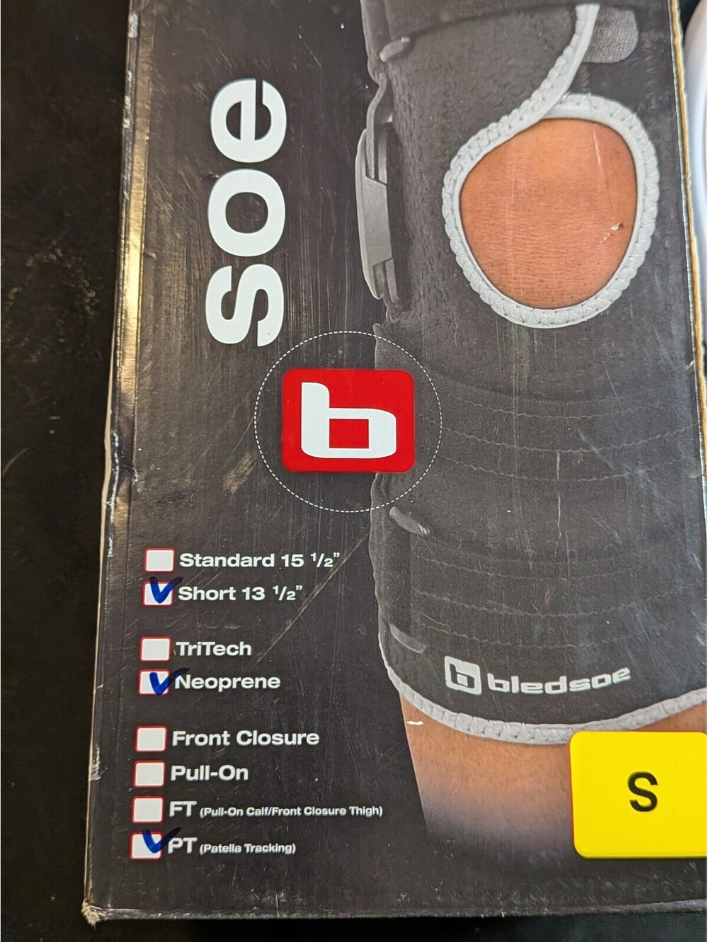 Bledsoe PT Patella Tracking Knee Brace Neoprene Short 13.5" Size Small